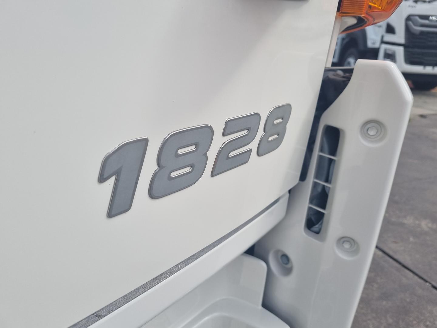 2018 Hino 500 Series GH1828 Auto Tray image 12