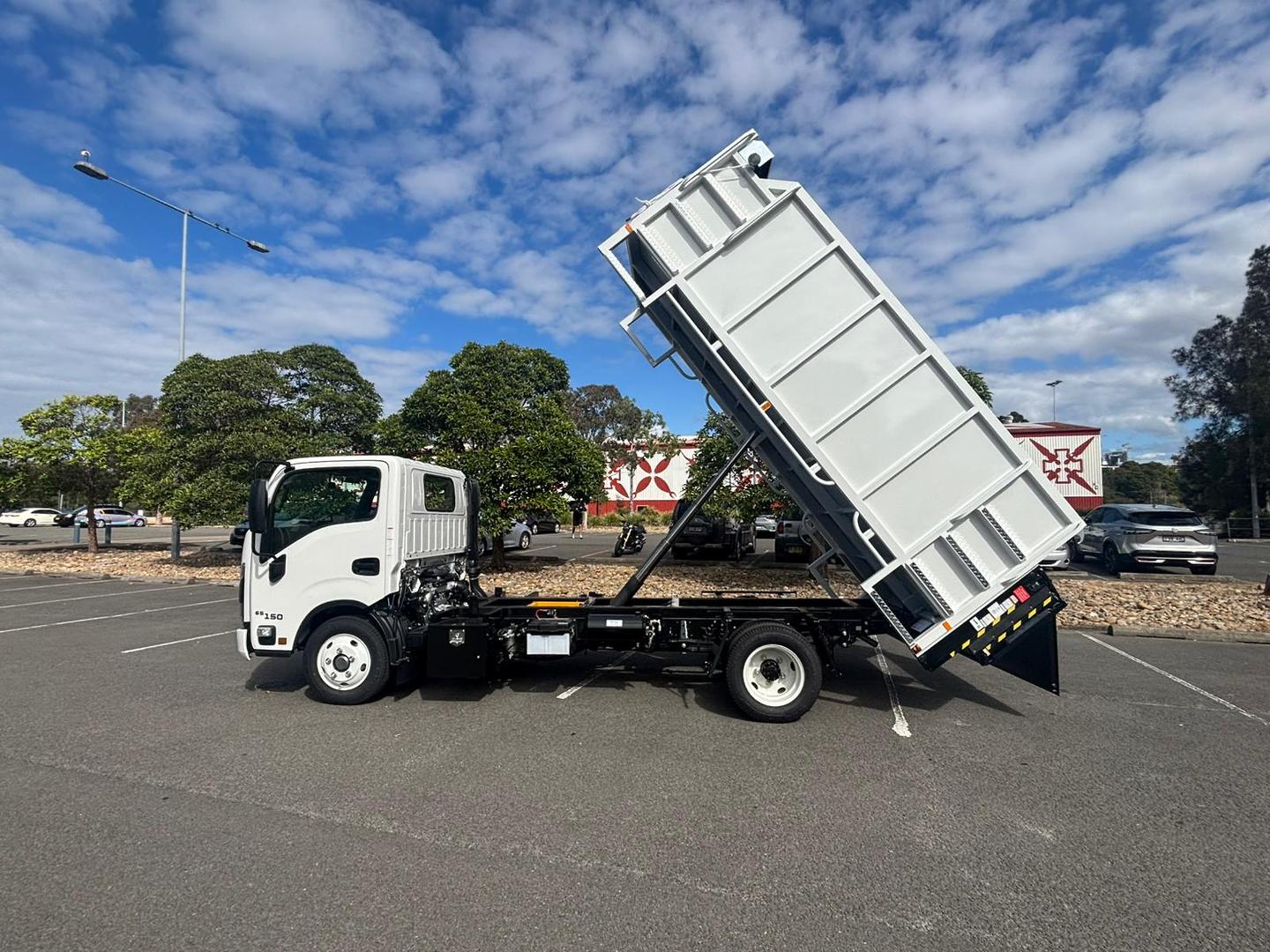 2025 Isuzu N Series NKR 65/45-150 DT D34 image 8