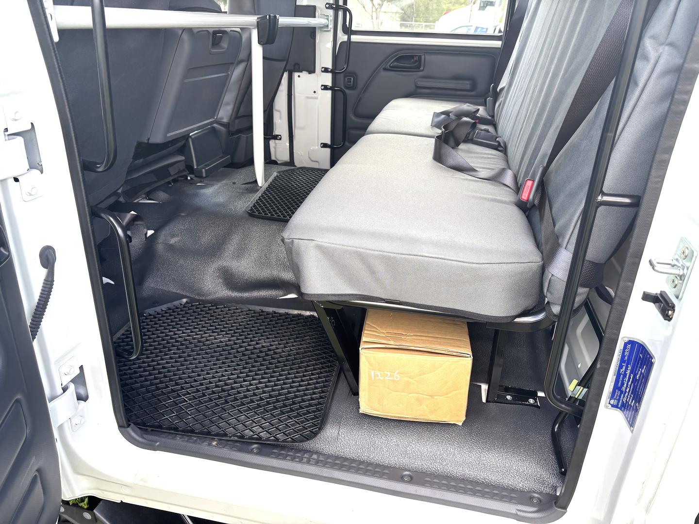 2024 Isuzu F Series FSS110-210 4x4 image 9