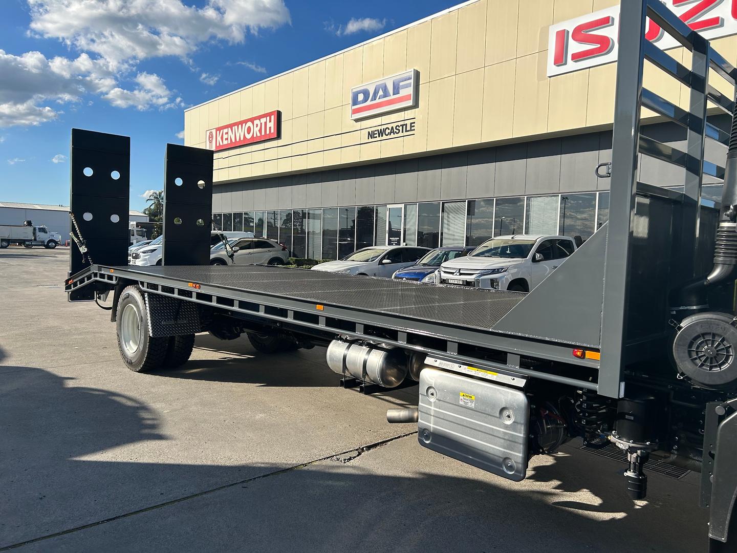 2025 Isuzu FVD 170-300 AT R70 Beavertail FVD 170-300 AT R70 Beavertail Beavertail image 9