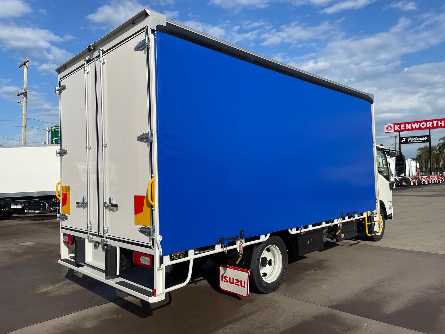 2025 Isuzu NQR 88/80-190 AM D42 Limited Edition 8 Pallet Freightpack Limited Edition 8 Pallet Freightpack image 7