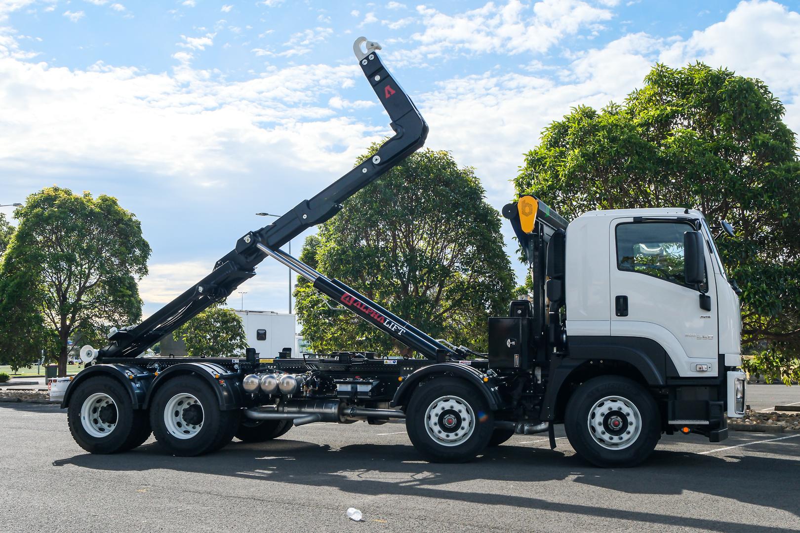 2025 Isuzu FYH Alpha Hooklifter image 9