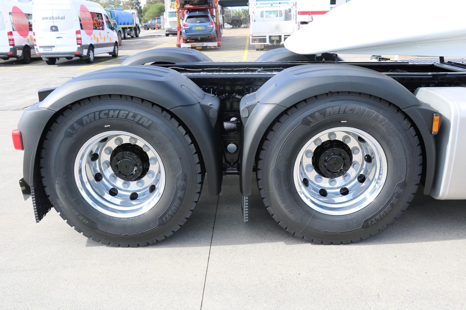 2024 DAF FTT CF530 Sleeper Cab image 14