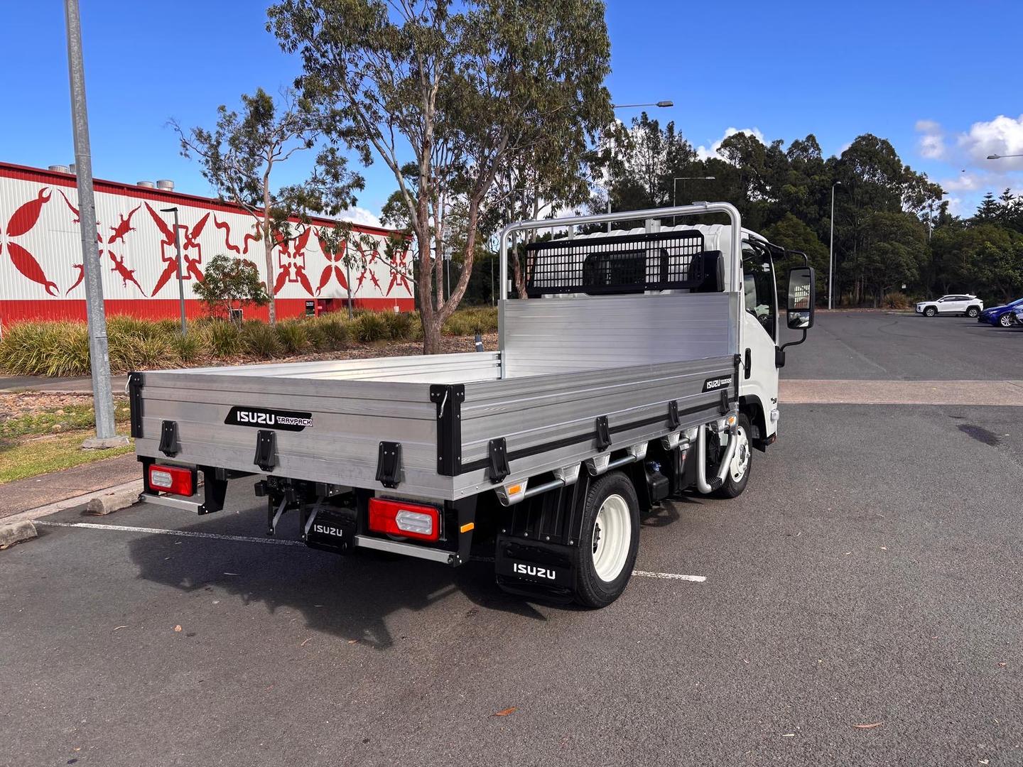 2025 Isuzu N Series NLR 45-150 DT D25 Traypack image 3