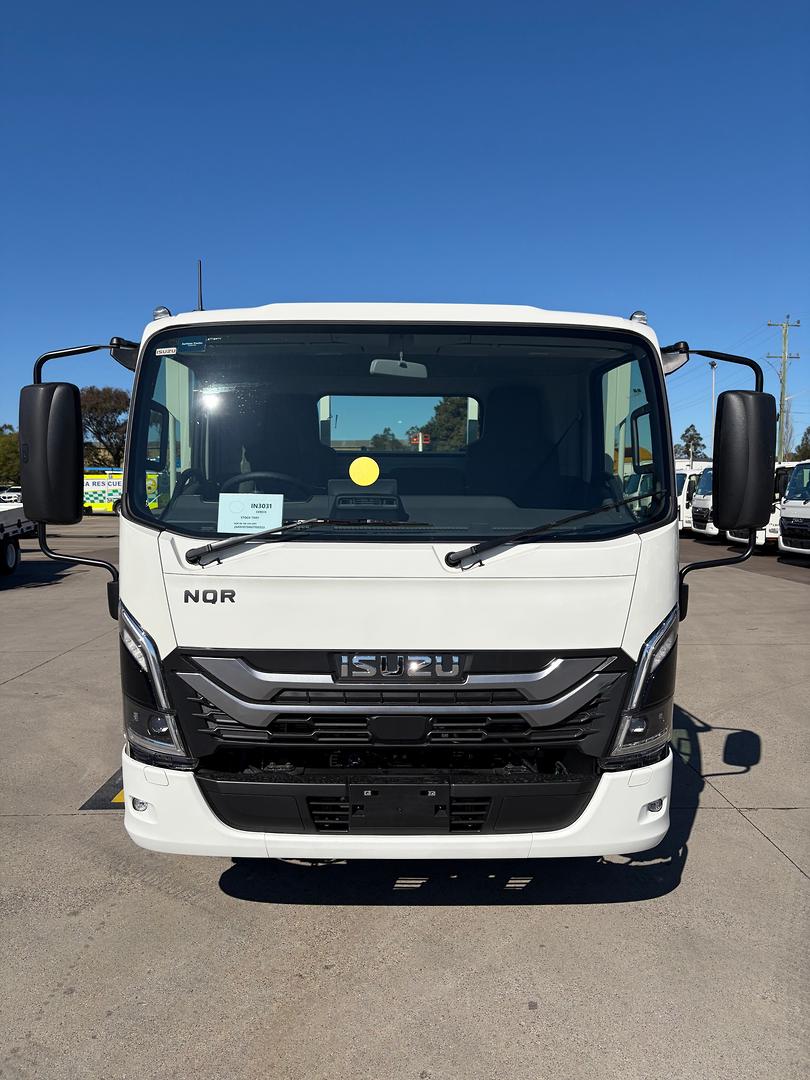 2026 Isuzu N Series NQR 88/80-190 AM D45 Steel Flat Tray image 2