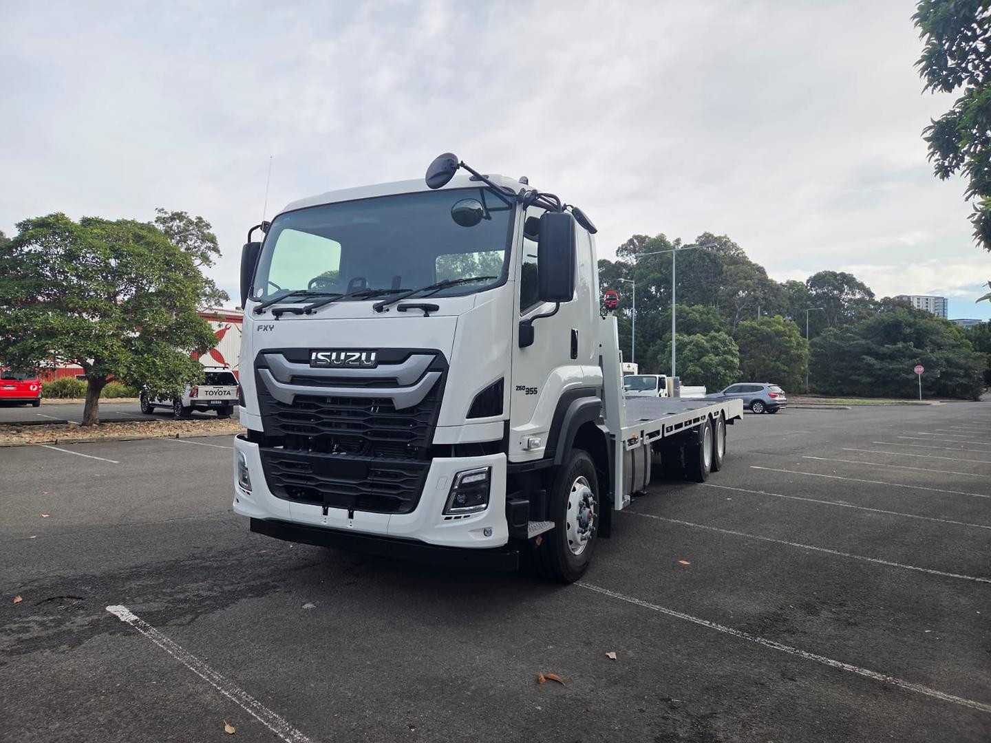 2025 Isuzu F Series FXY 260-355 AT R63 image 6