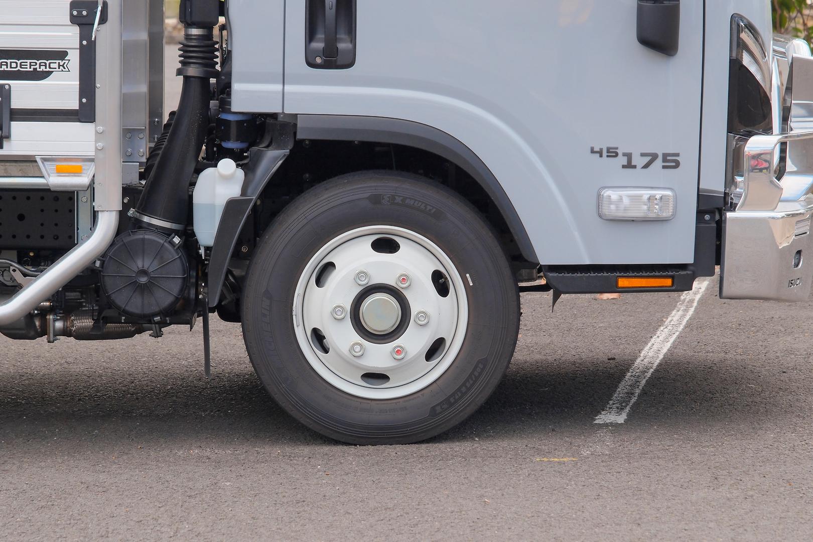 2026 Isuzu N Series NPR 45/65-175 DT D34 Tradepack image 7