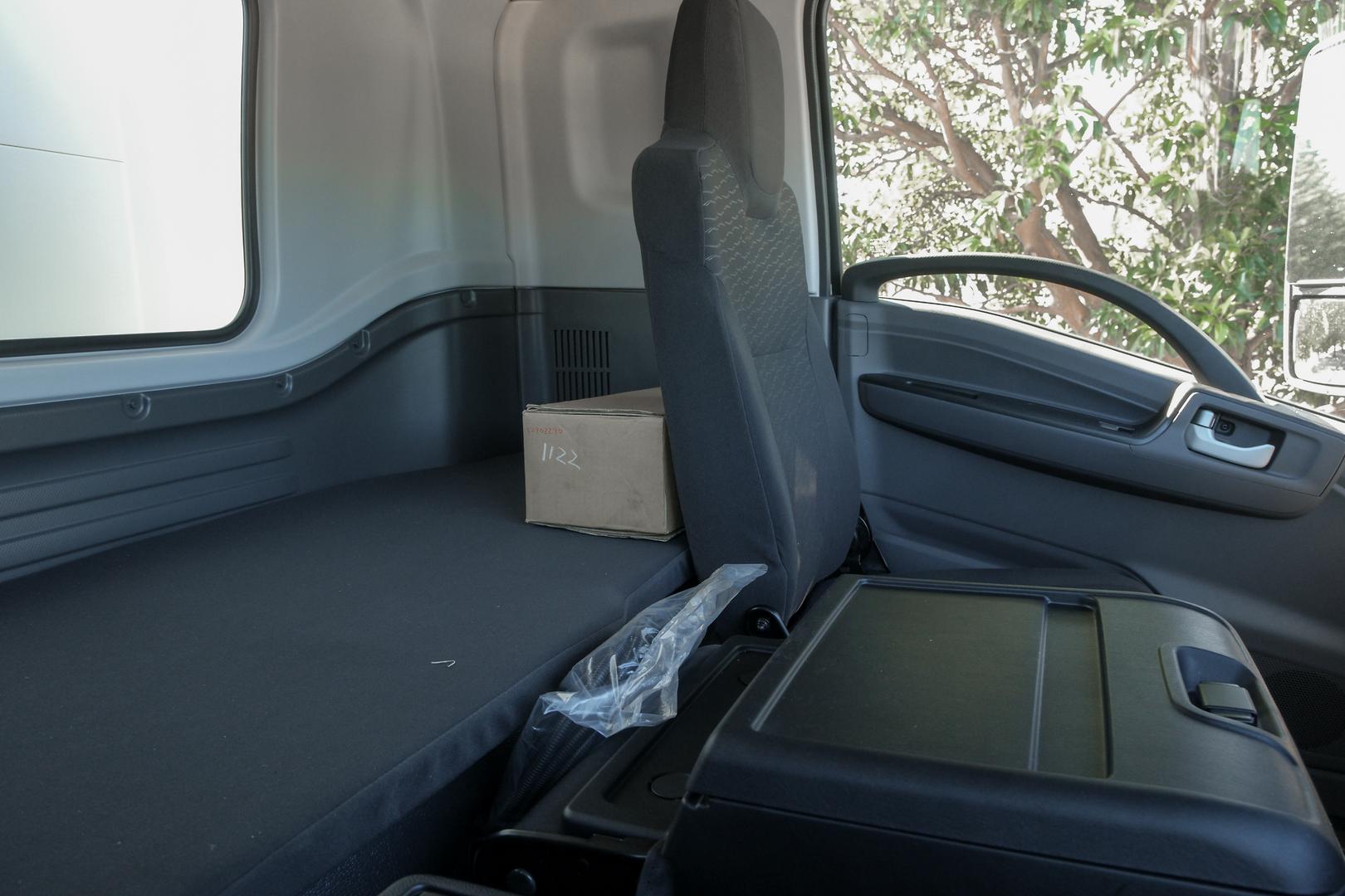 2025 Isuzu F Series FVL 260-300 AT R67 TRS 14 Pallet Fridge Body and Fridge image 9