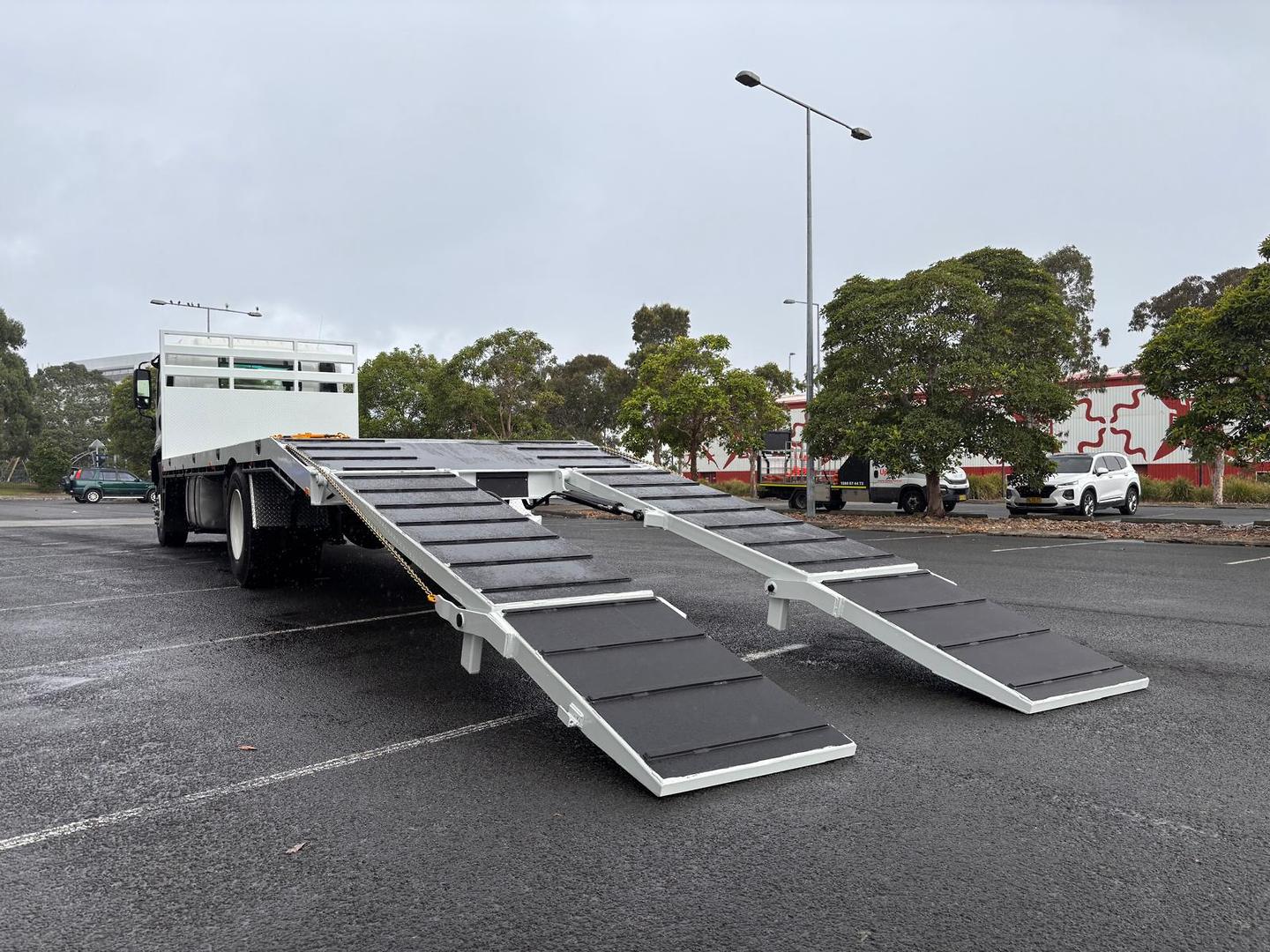 2025 Isuzu F Series FVD 170-300 AT R60 Kimber Trailers Beaver Tail image 12