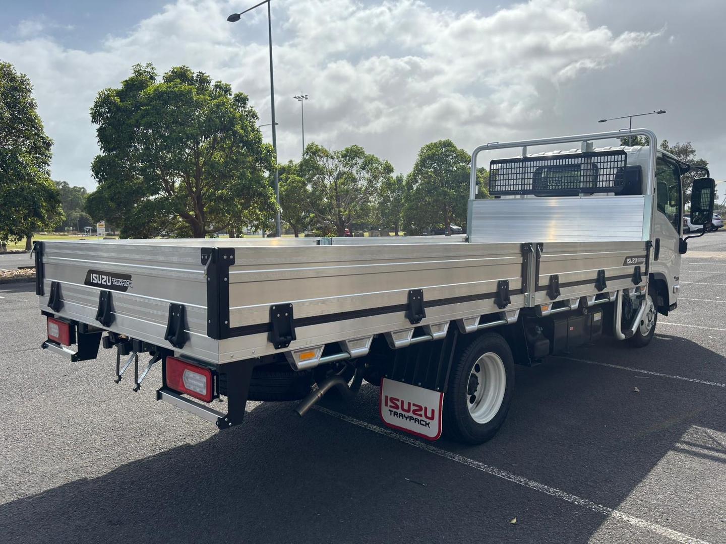 2025 Isuzu N Series NLR 45-150 DT D34 Traypack image 5