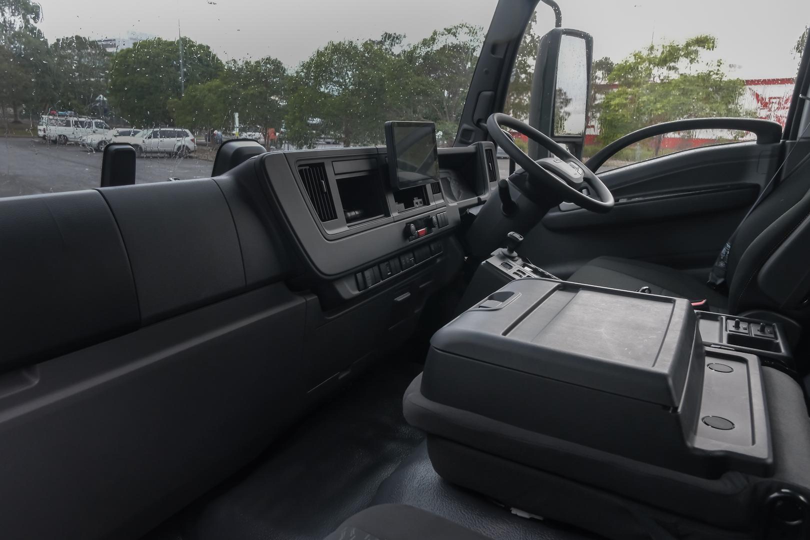 2025 Isuzu F Series FYJ 320-355 AT R60 Palfinger Hook image 11