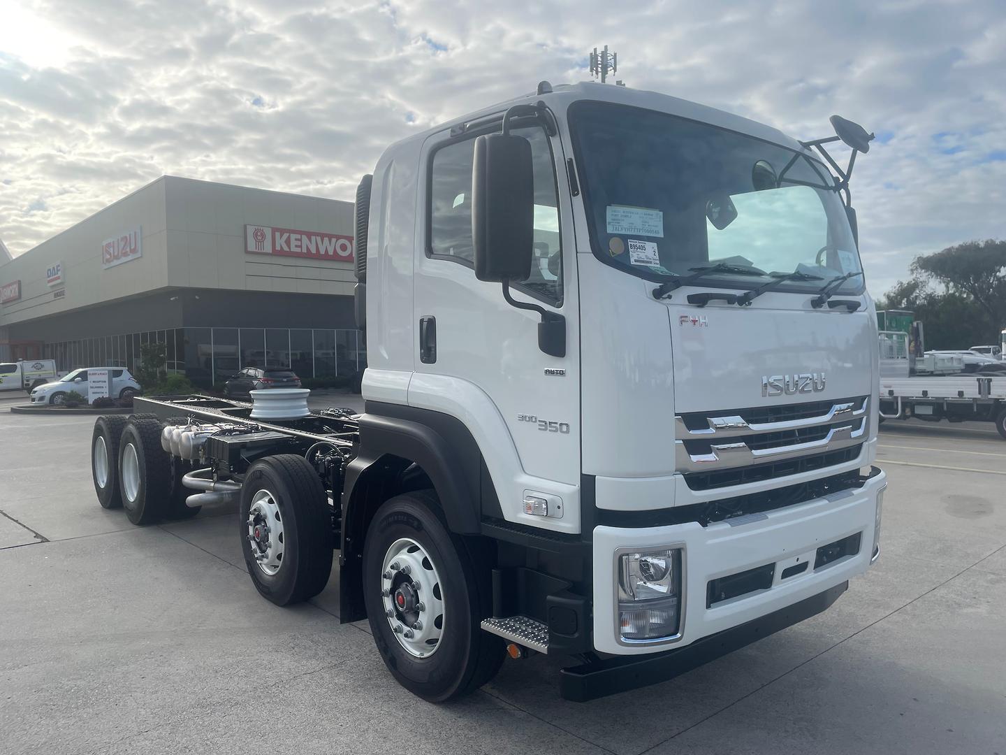 2024 Isuzu F Series FYH300-350