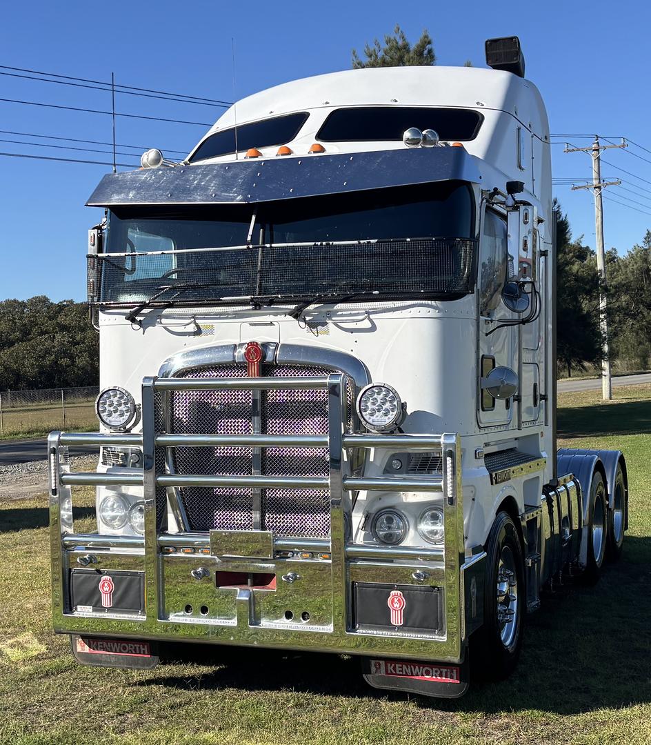 2021 Kenworth K200 One Owner image 8