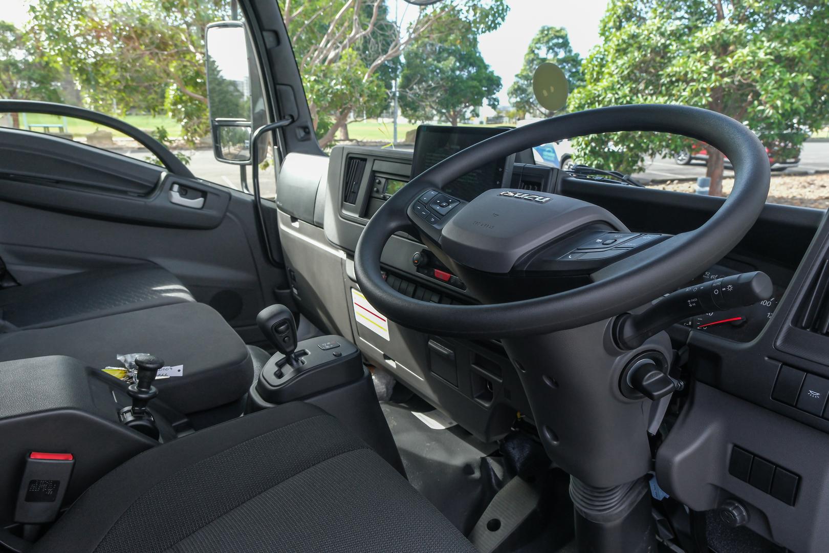 2025 Isuzu F Series FSD 140/120-240 AM R56 TRS 10 Pallet image 8