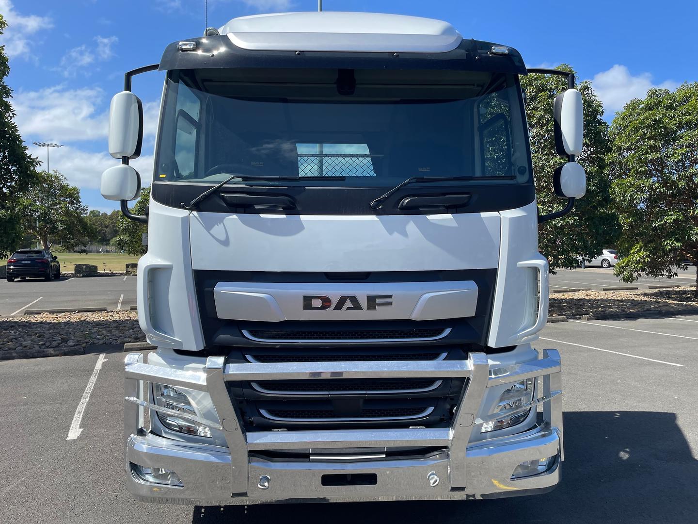 2023 DAF CF 530 FTT image 2