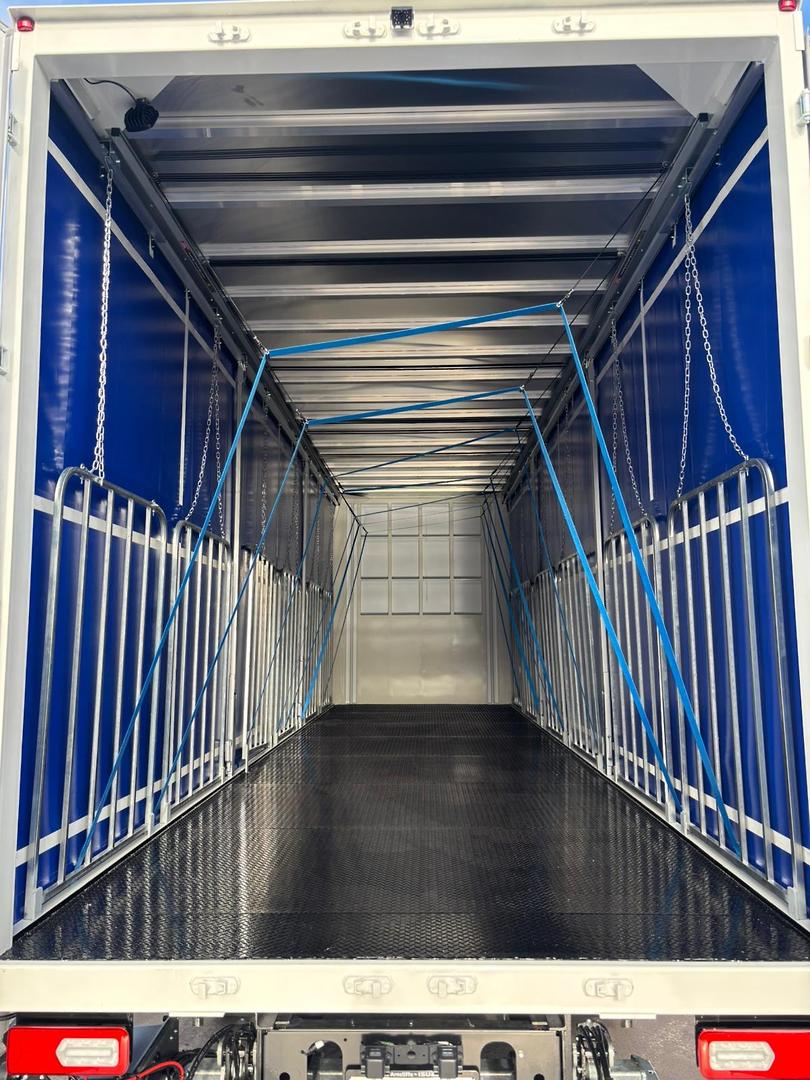 2025 Isuzu F Series FVL 260-300 AT R67 Curtainsider image 11