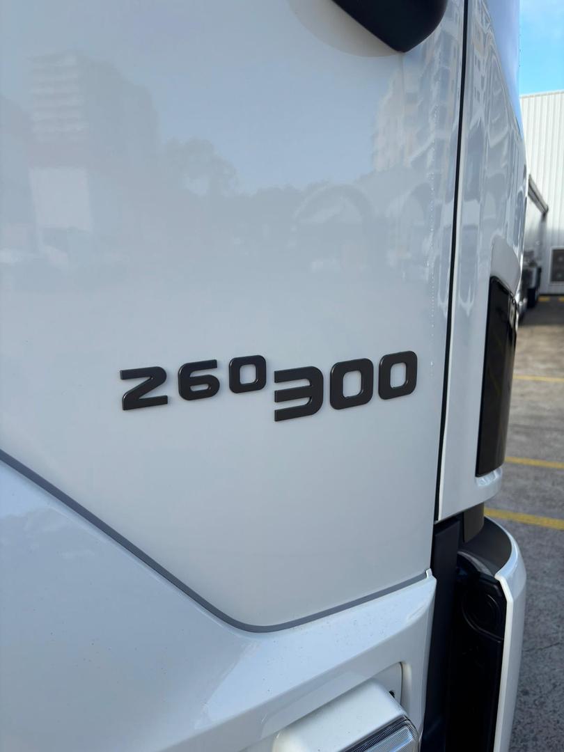 2025 Isuzu F Series FVL 260-300 AT R67 Curtainsider image 8