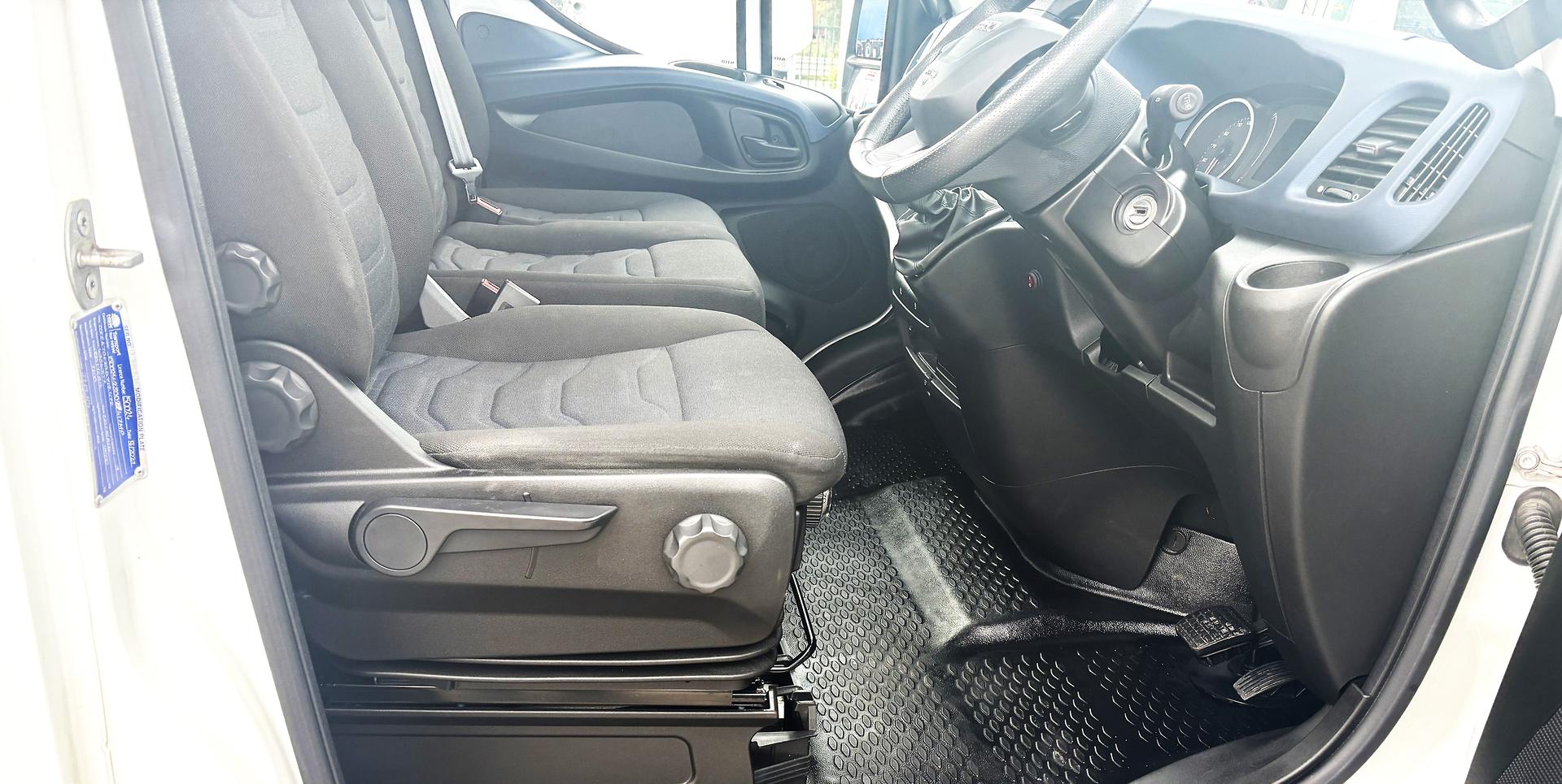 2022 Iveco Daily 70C21 ZF Transmission image 14
