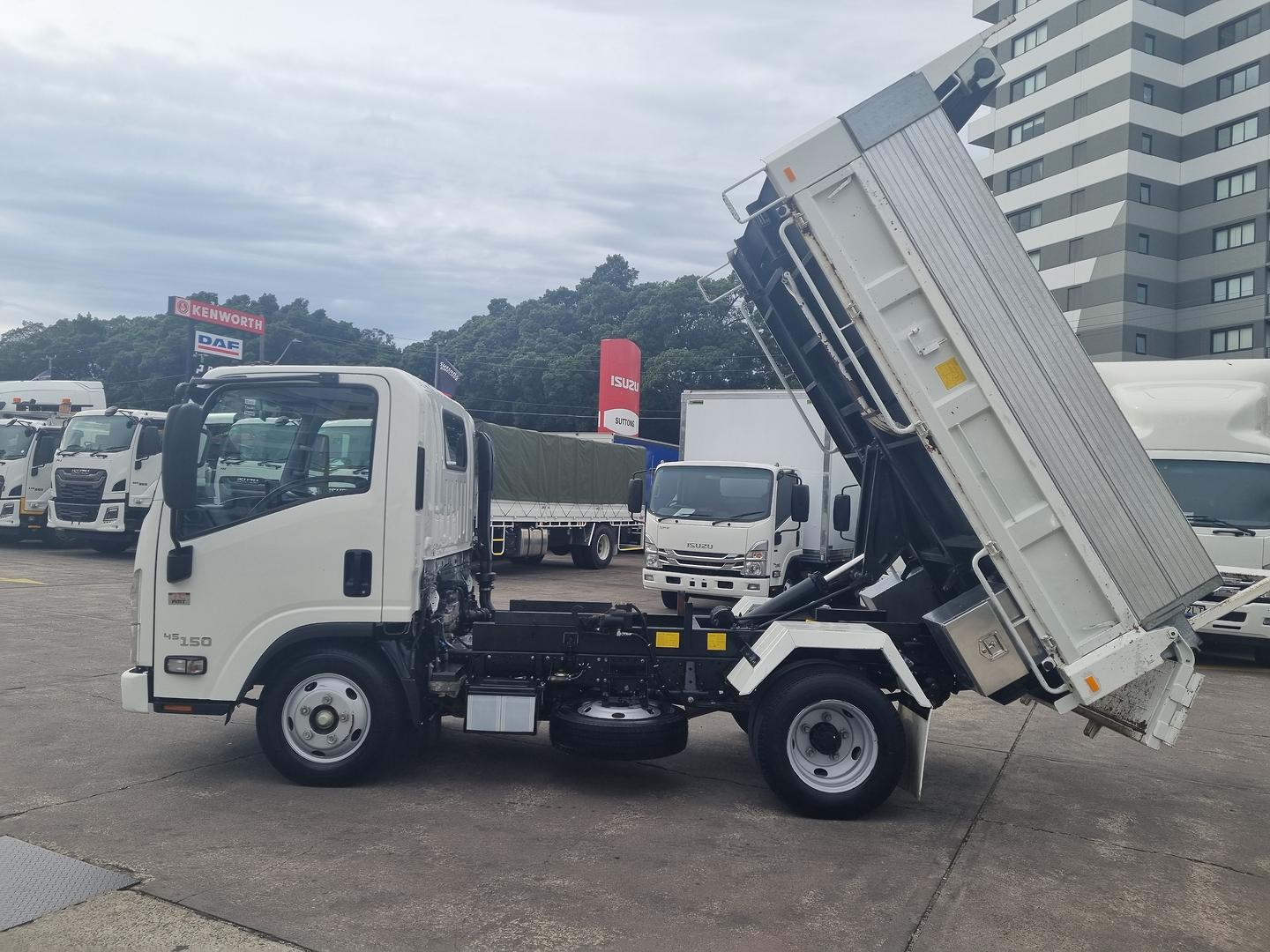 2020 Isuzu N Series NMR 60/45-150 image 13