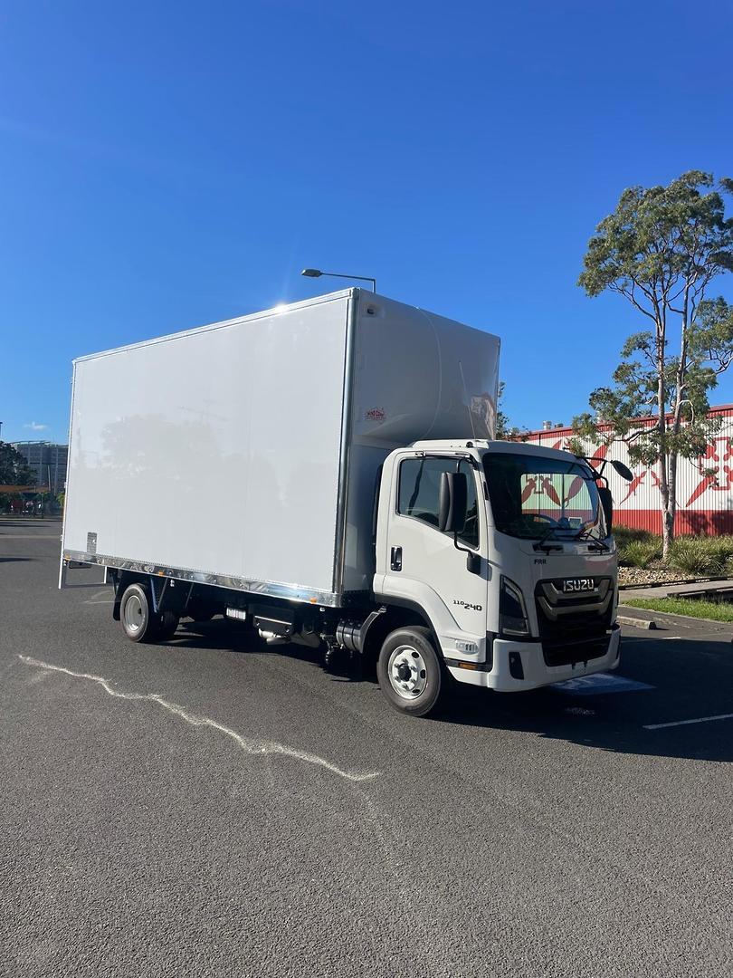 2025 Isuzu F Series FRR 110-240 AM D50 HOMEALLOY 10 Pallet Furniture Pan image 8