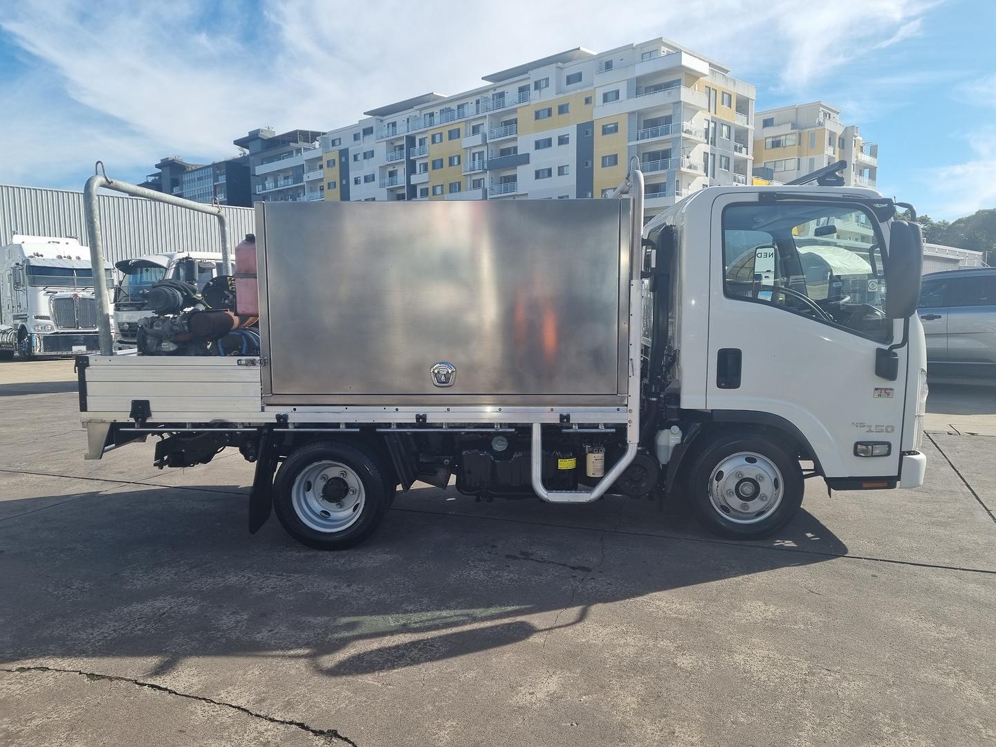 2020 Isuzu N Series NLR 45-150 Traypack image 12