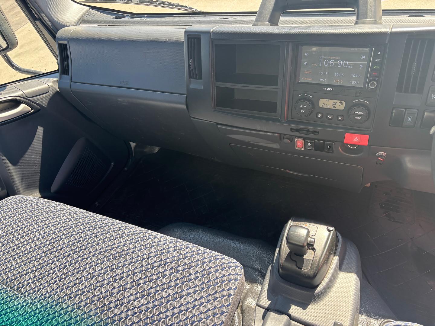 2022 Isuzu N Series NPR 45/55-155 Tipper One Owner image 10
