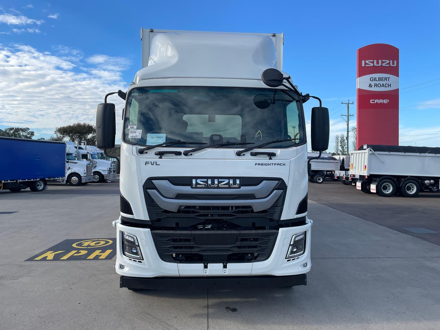 2026 Isuzu F Series FVL 260-300 Freightpack 14 Pallet Curtainsider image 2