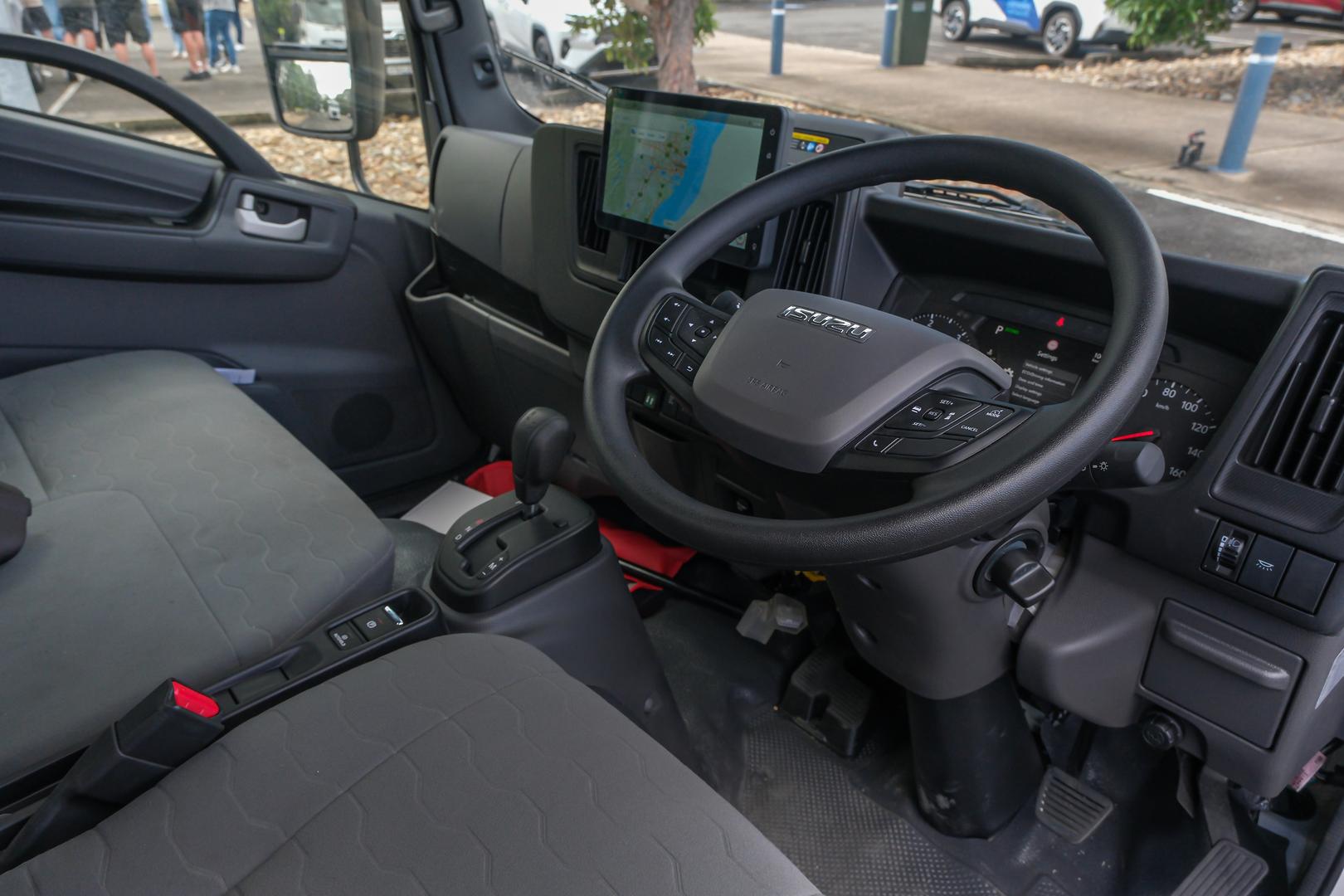 2025 Isuzu N Series NLR 45-150 DT D25 Tipper image 10