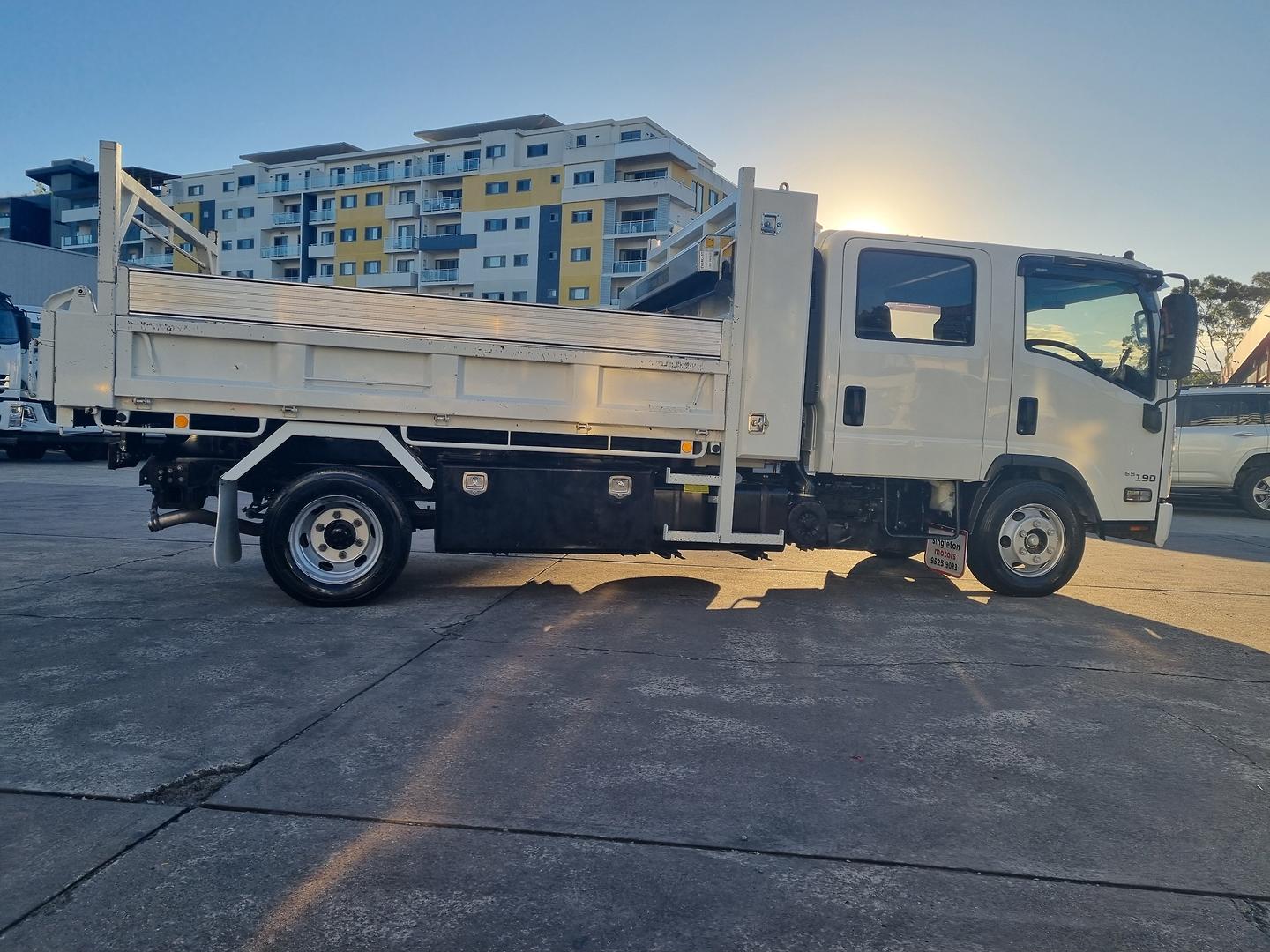 2020 Isuzu N Series NPR 65/45-190 image 6