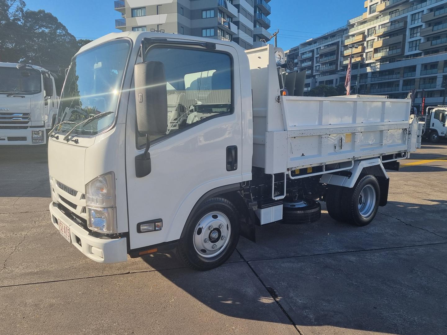 2020 Isuzu N Series NMR 60/45-150 image 3