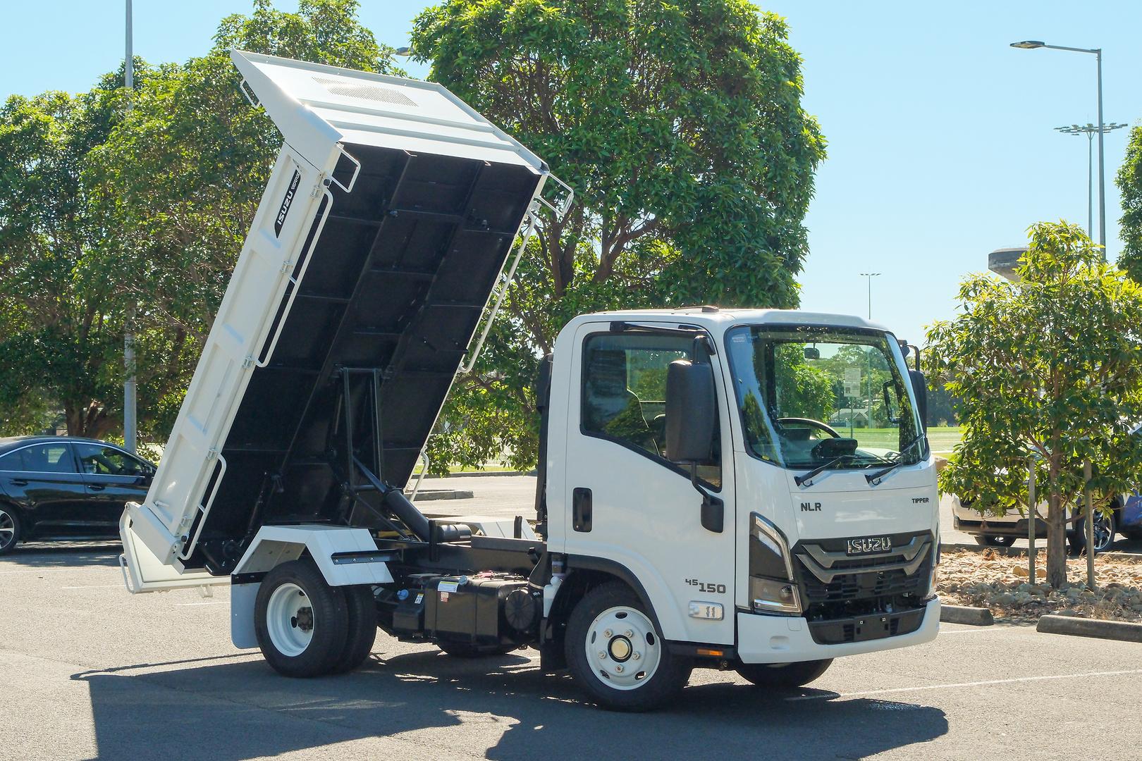2025 Isuzu N Series NLR 45-150 DT D25 image 3