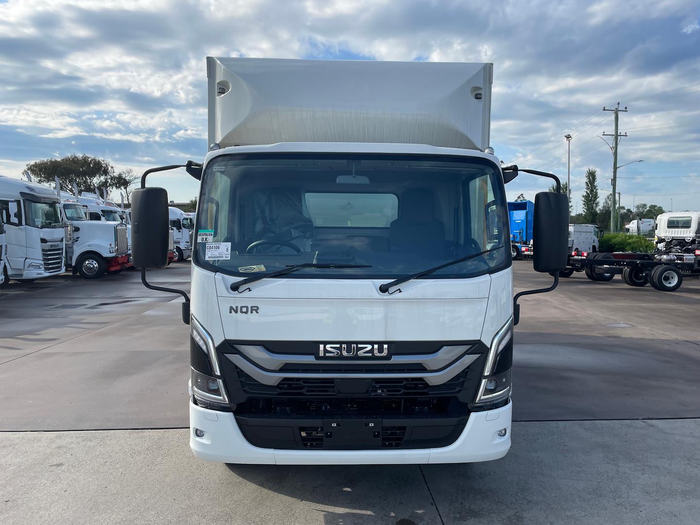 2025 Isuzu NQR 88/80-190 AM D42 Limited Edition 8 Pallet Freightpack Limited Edition 8 Pallet Freightpack image 2