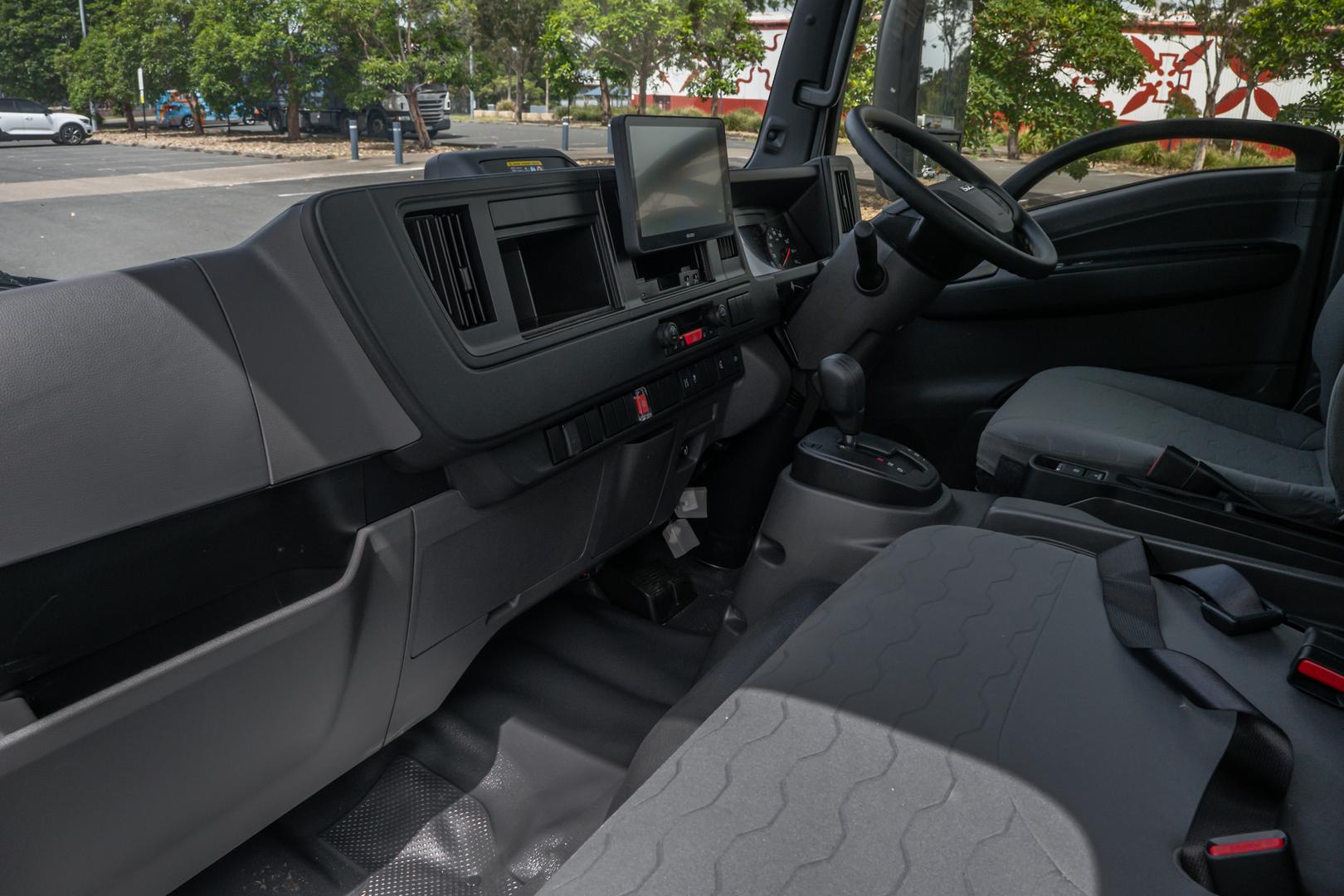 2025 Isuzu N Series NMR 65/45-150 DT D25 Trans Alloy Tray Body image 10