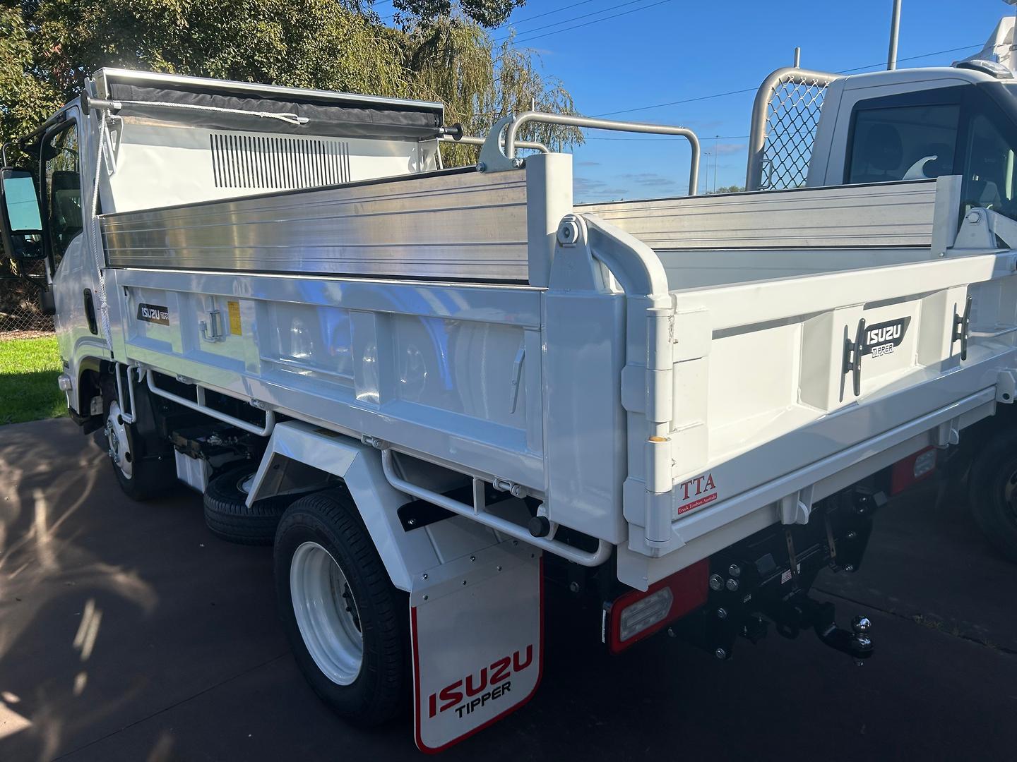 2026 Isuzu N Series NLR 45-150 DT D25 Tipper Tipper image 7