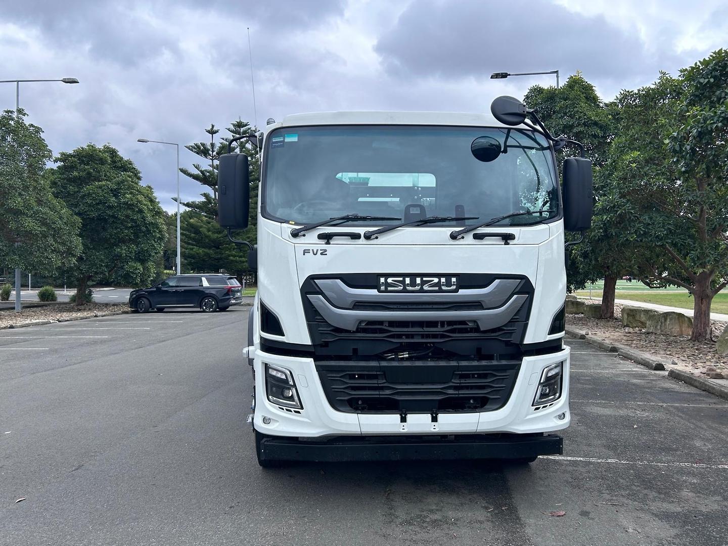 2025 Isuzu F Series FVZ 260-300 AT R46 West Trans MX150 image 13