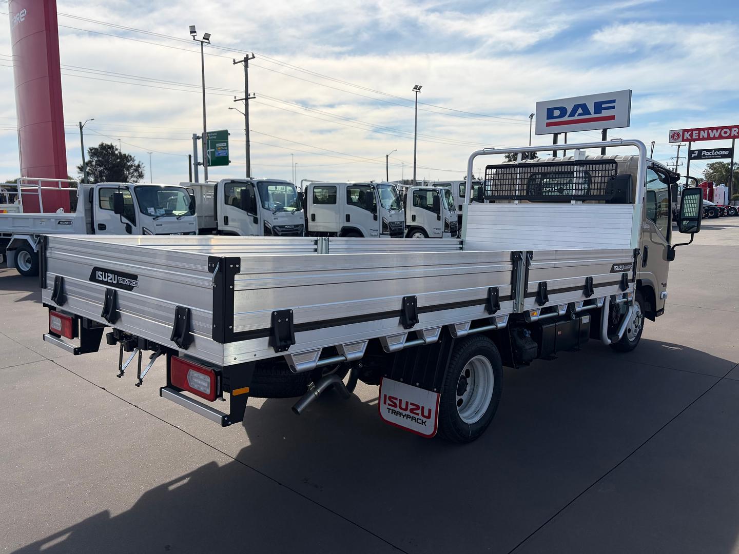 2026 Isuzu N Series NLR 45-150 DT D34 Traypack Factory Traypack in Sahara Beige image 5