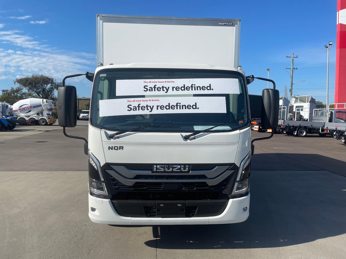 2025 Isuzu NQR 88/80-190 AM NQR 88/80-190 AM D34 PanTech image 2