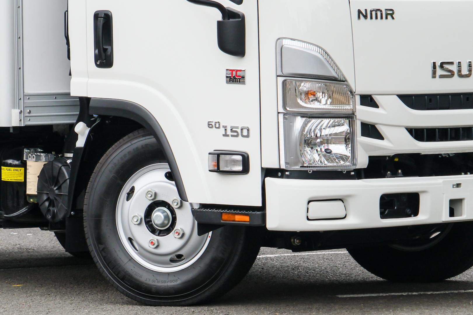 2025 Isuzu N Series NMR 60/45-150 RTB Fridge Truck image 6
