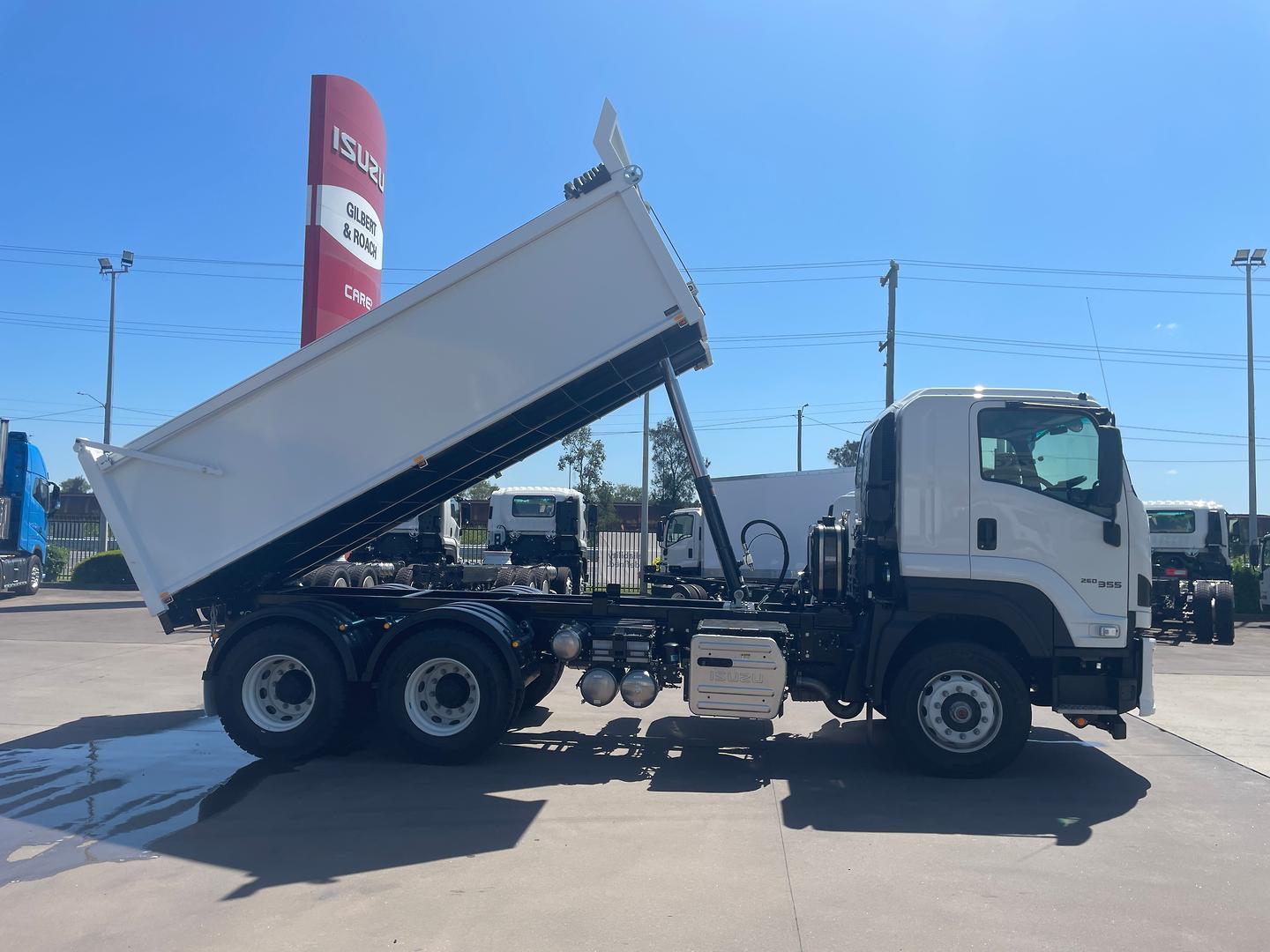 2025 Isuzu FXZ 260-355 AT R45 Custom Tipper Tipper image 10