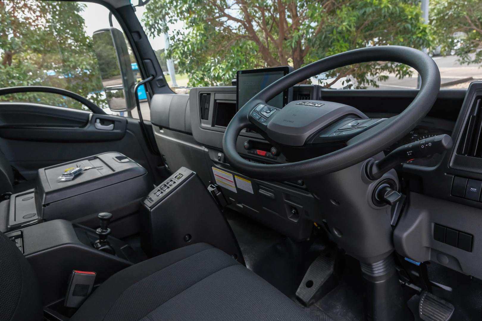 2025 Isuzu F Series FVZ 260-300 AT R46 Skip Bin Lifter image 11