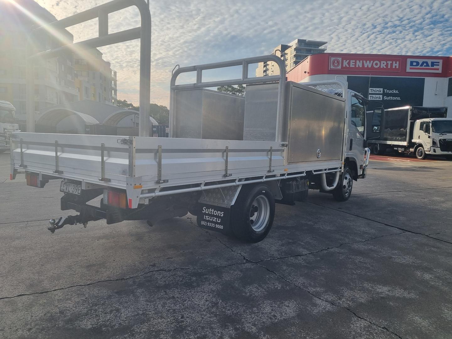 2018 Isuzu N Series NPR 45/55-155 Tradepack image 7