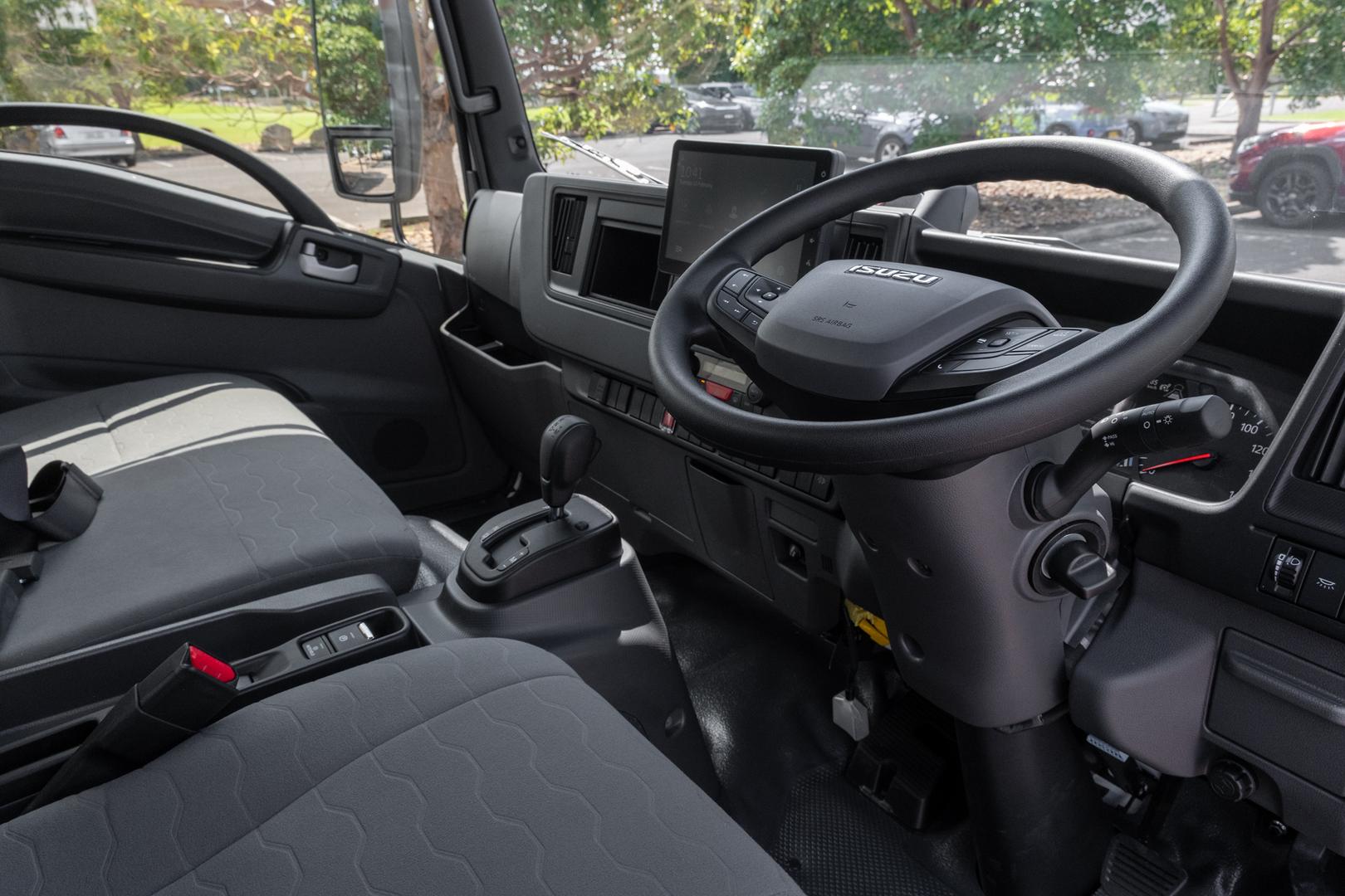 2025 Isuzu N Series NNR 45-150 DT D34 Traypack image 8