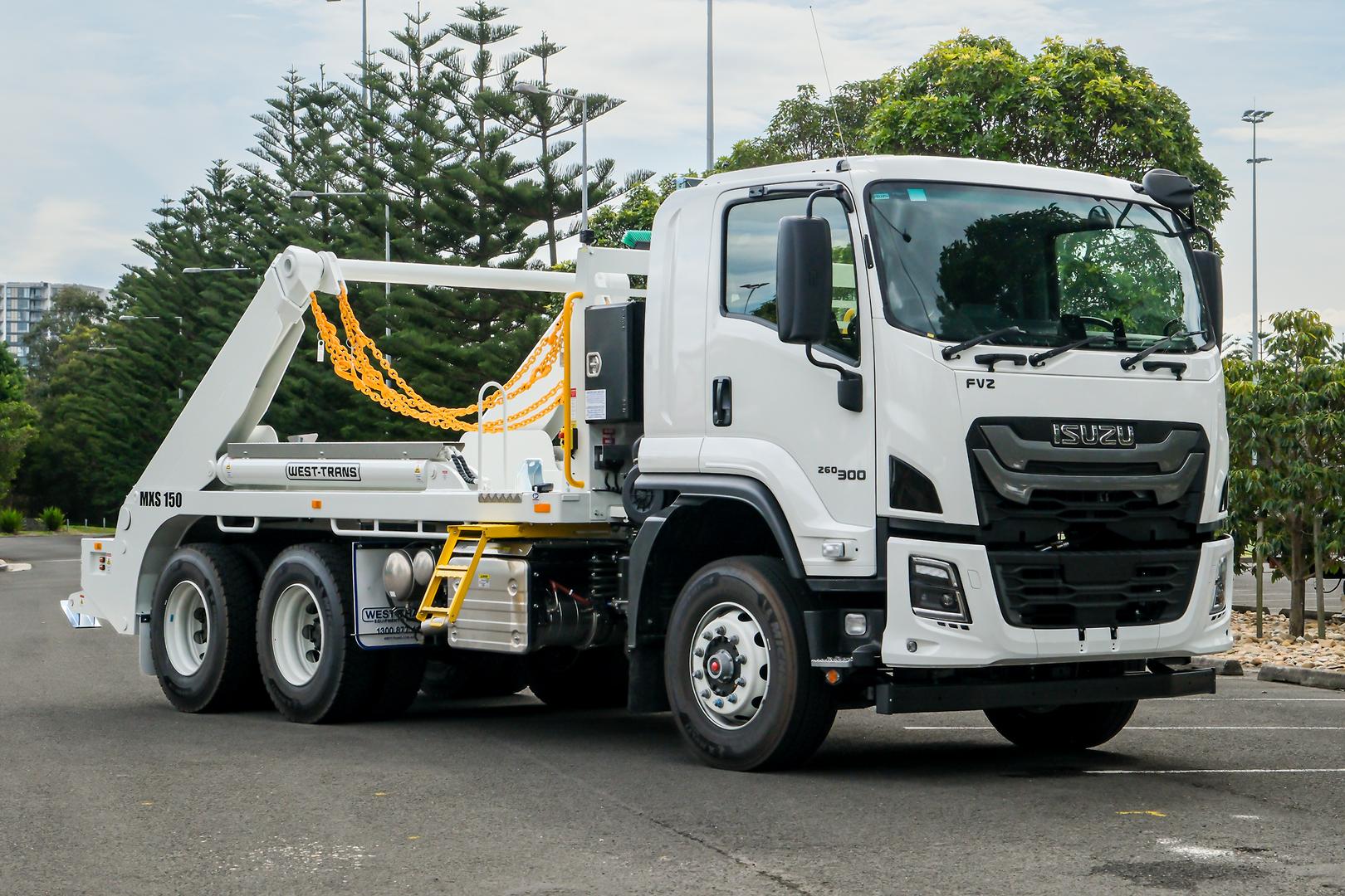 2025 Isuzu F Series FVZ 260-300 AT R46 Skip Bin Lifter image 4