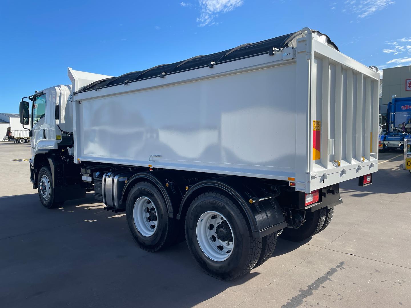 2025 Isuzu F Series FVZ 260-300 AT R46 Custom Tipper image 5