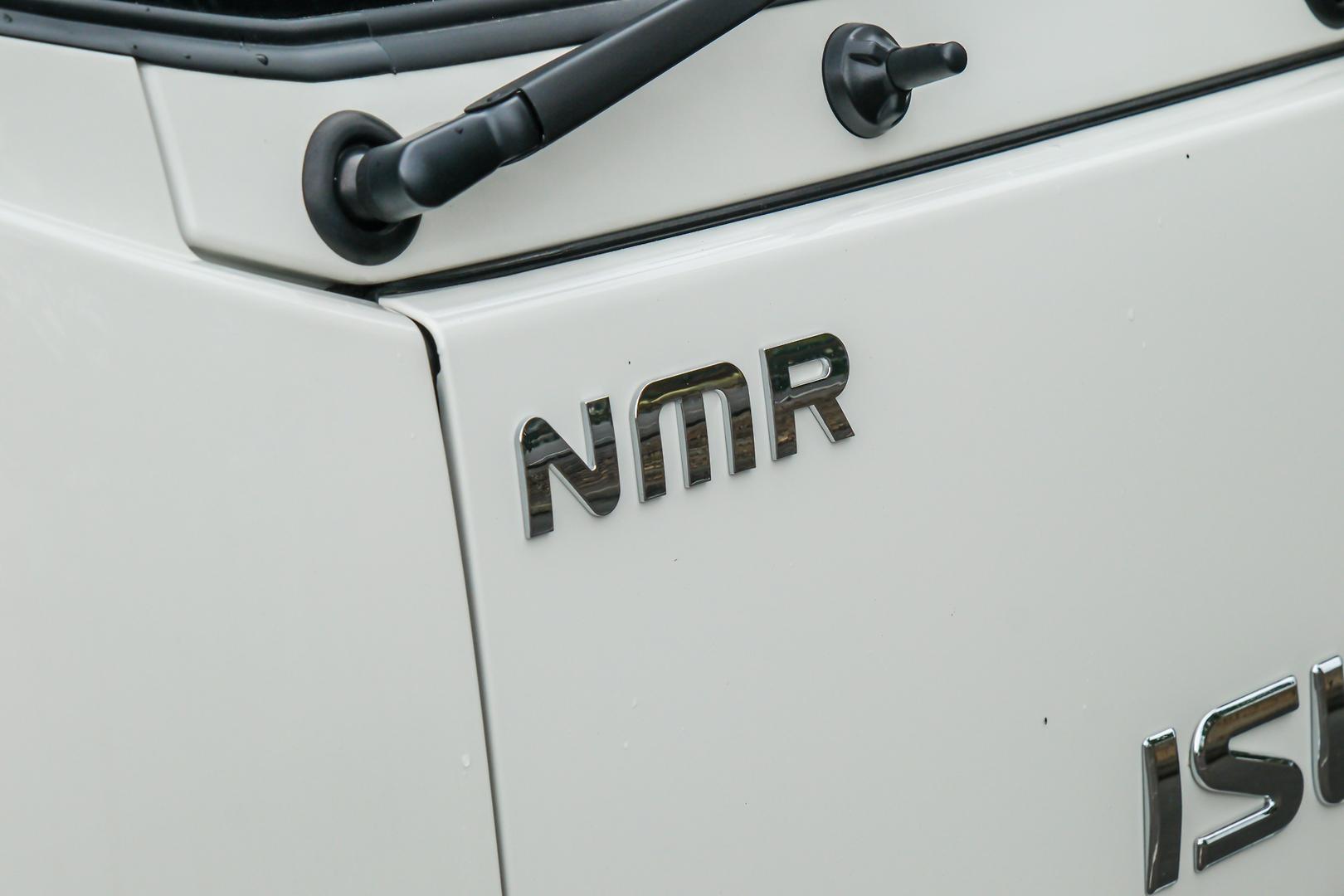 2025 Isuzu N Series NMR 60/45-150 RTB Fridge Truck image 14