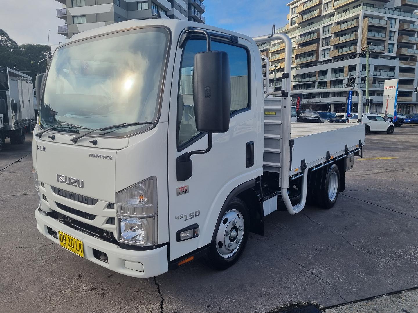 2021 Isuzu N Series NLR 45-150 Traypack image 3