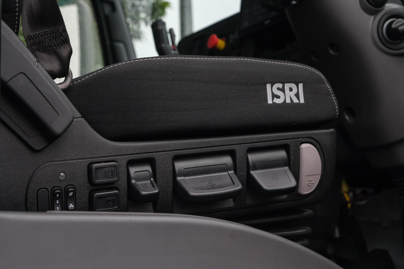 2025 Isuzu F Series FVZ 260-300 AT R46 image 11