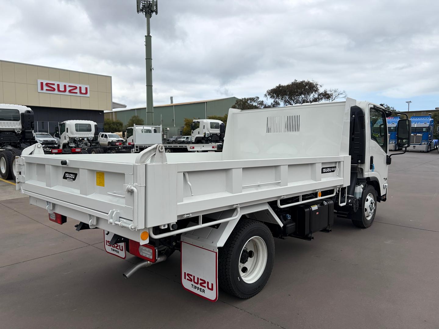 2026 Isuzu N Series NPR 45/65-175 DT D34 Tipper Factory Tipper image 8
