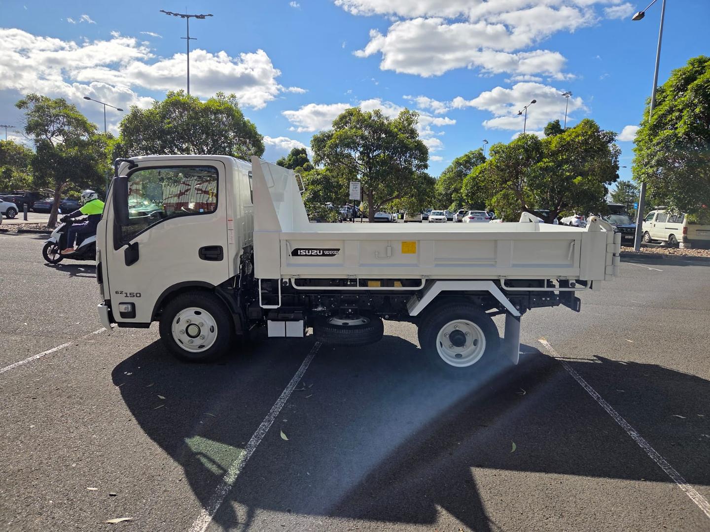 2025 Isuzu N Series NKR 62/45-150 DT D25 Tipper Factory Tipper image 14