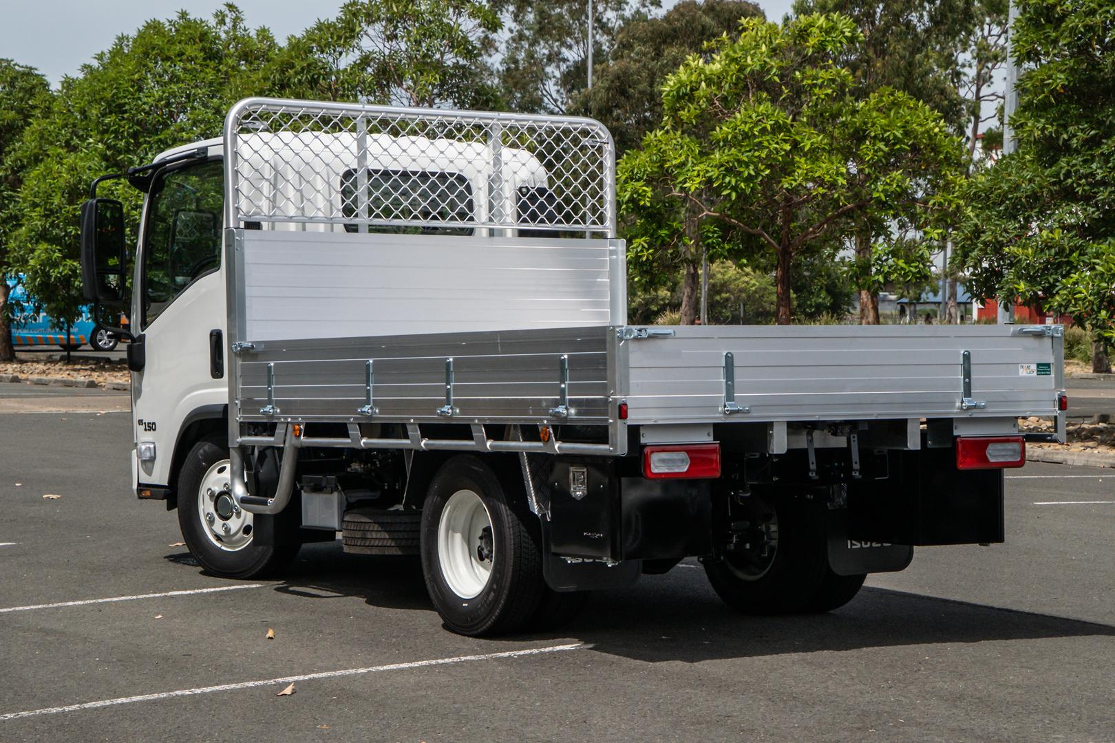 2025 Isuzu N Series NMR 65/45-150 DT D25 Trans Alloy Tray Body image 4